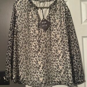 NWT* Ava & Viv Blouse with inner lining